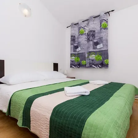 公寓 Apartman Franka *